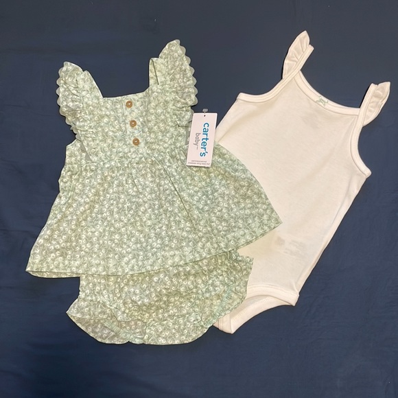 Carter’s green floral flutter sleeve top and diaper cover set 3 piece - Picture 2 of 7
